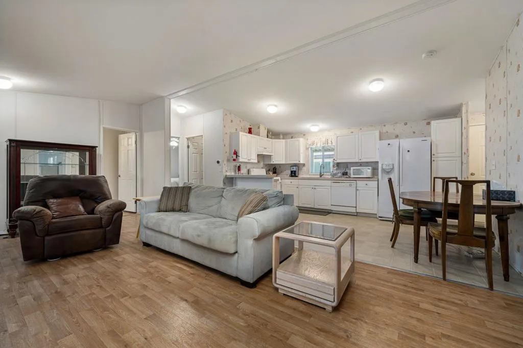 16-web-or-mls-DFMonroe_OPMG_1025_016