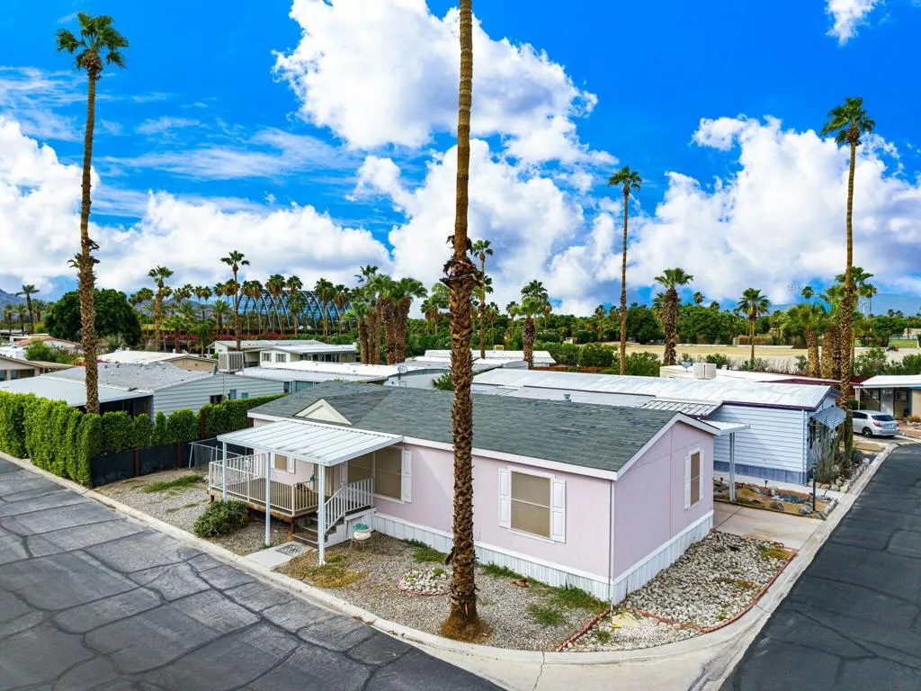 4-web-or-mls-DFMonroe_OPMG_1025_004