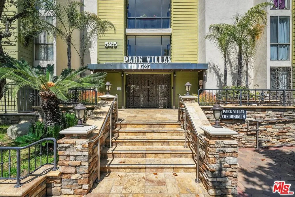 525 S Ardmore Avenue 335, Los Angeles, California 90020 — photo 4