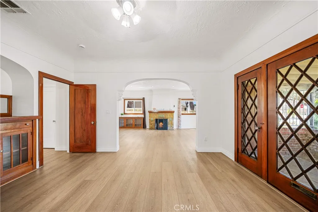 gallery-image 5