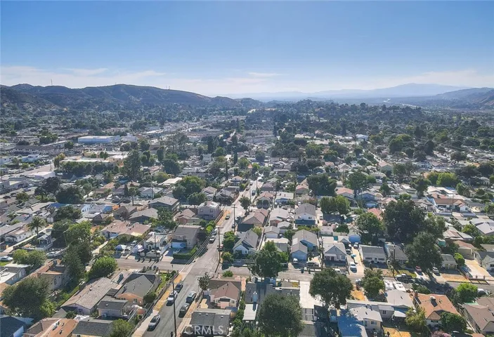 10610 Woodward, Sunland, California 91040 — photo 5