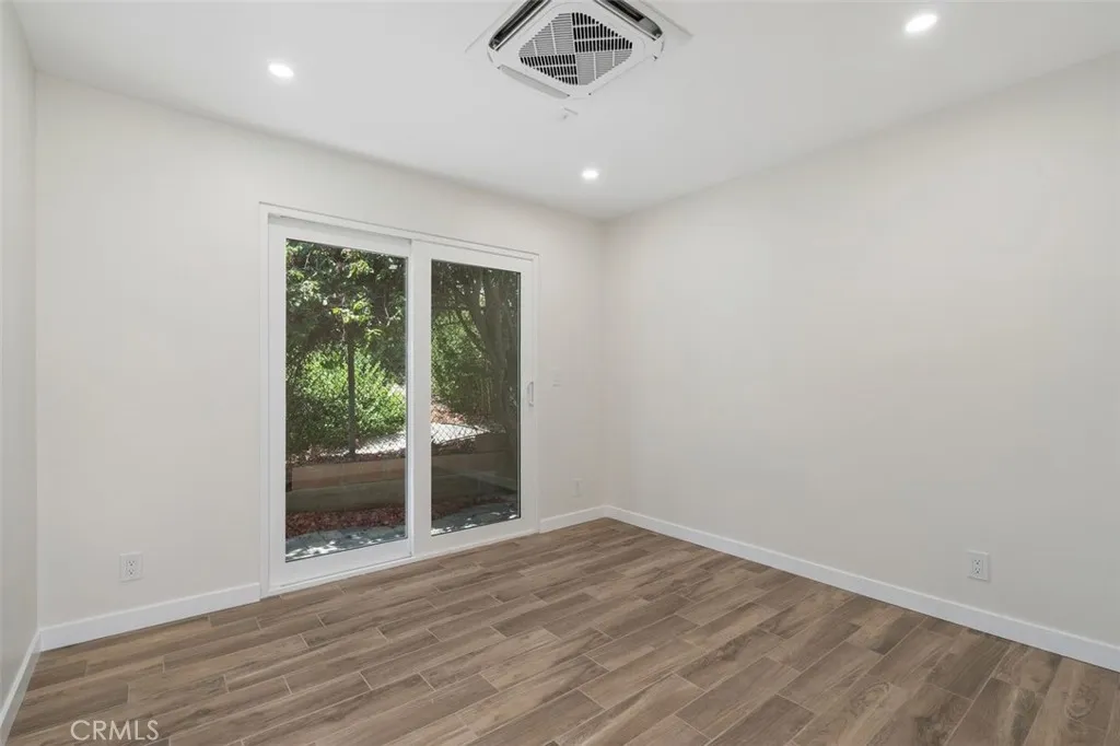 BEDROOM #1