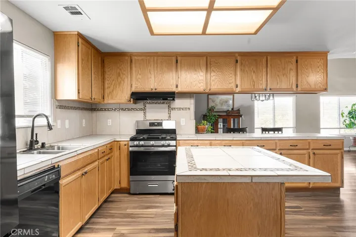 304 Mira Loma Drive, Oroville, California 95965 — photo 4