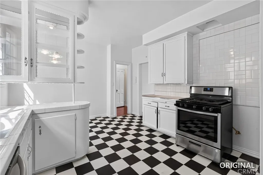 1280 S Beverly Glen, Los Angeles, California 90024 — photo 5