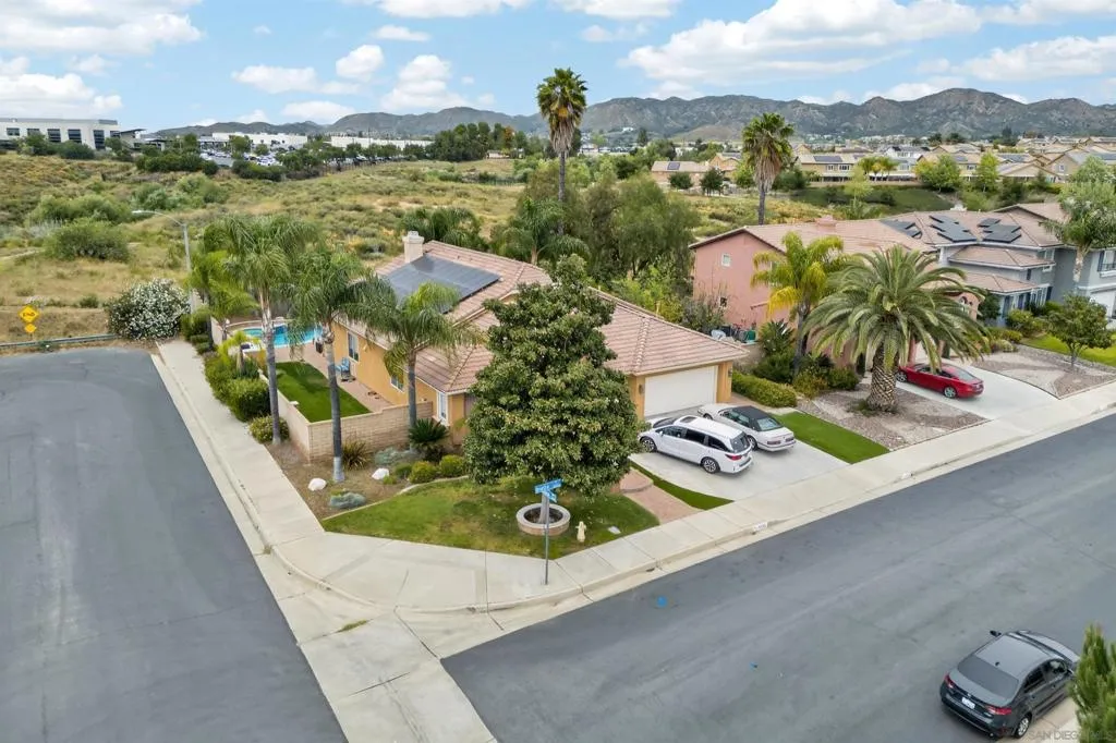 , Murrieta, California 92562 — photo 4