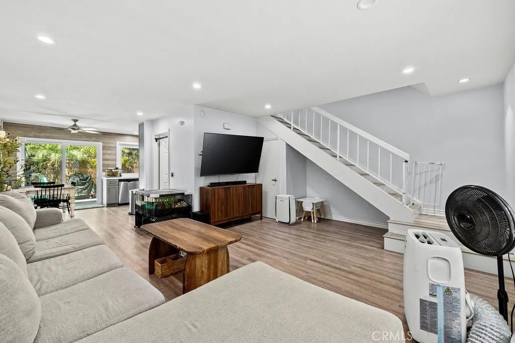 9705 Bickley Drive 5, Huntington Beach, California 92646 — photo 5
