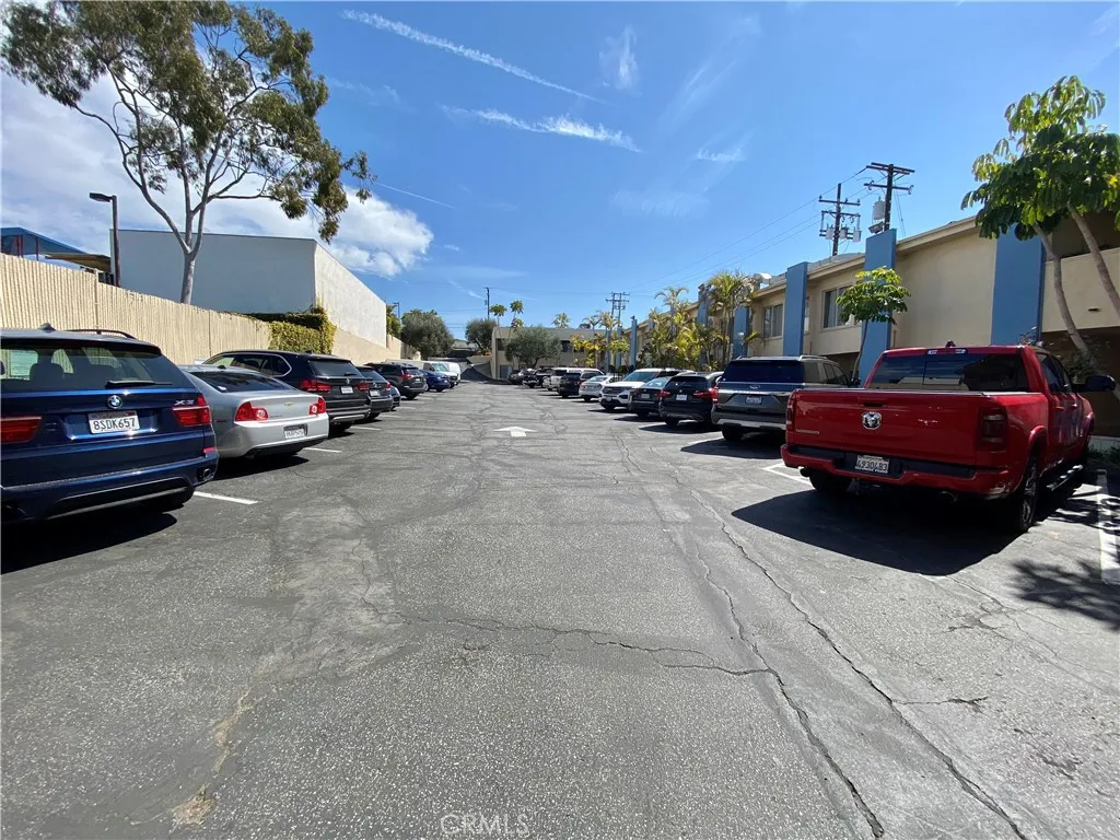 2100 N Sepulveda 15, Manhattan Beach, California 90266 — photo 5