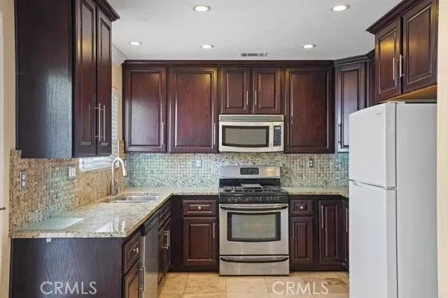32989 Pepper Drive, Lake Elsinore, California 92530 — photo 5