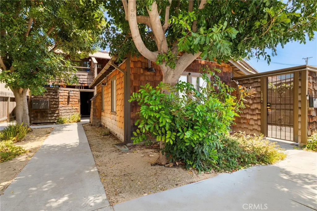 1062 Raymond, Long Beach, California 90804 — photo 4