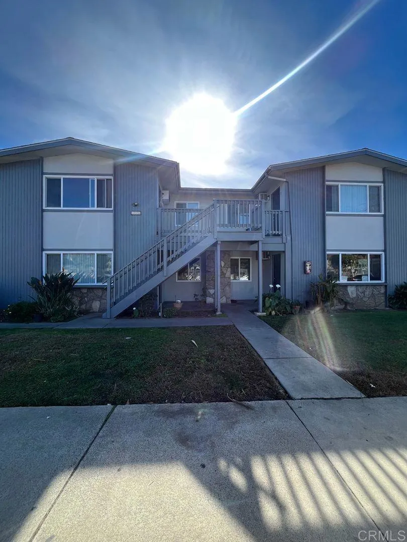 333 Lansing Circle D, Escondido, California 92025 — photo 4