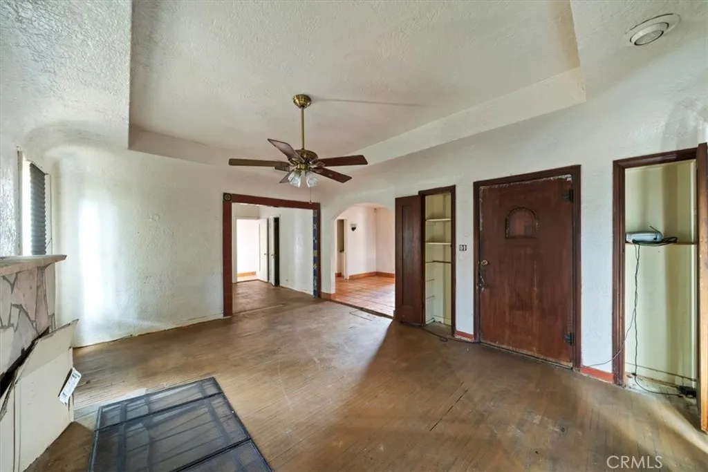 3405 Strong, Riverside, California 92501 — photo 5