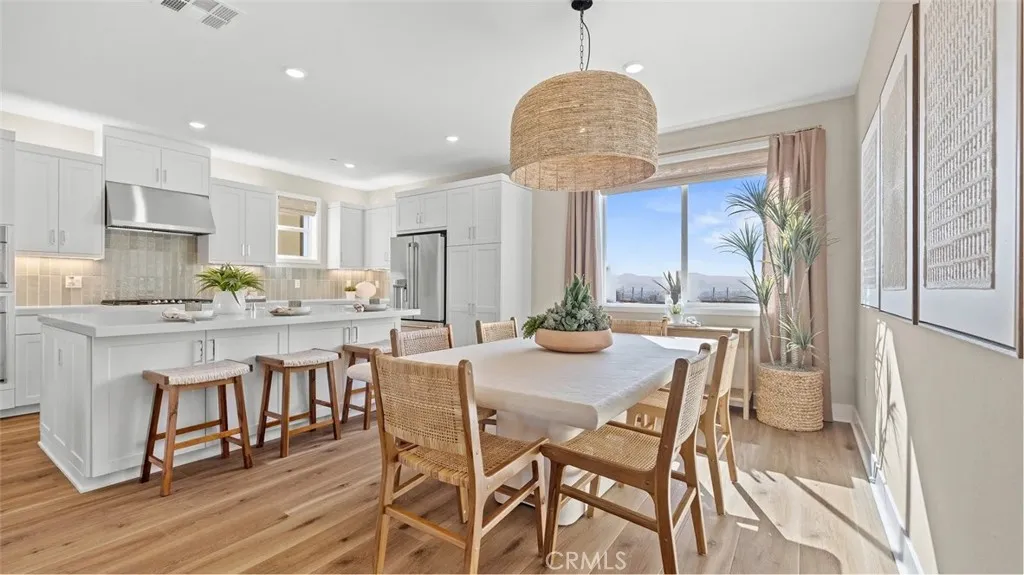 721 Sonia, Irvine, California 92618 — photo 4