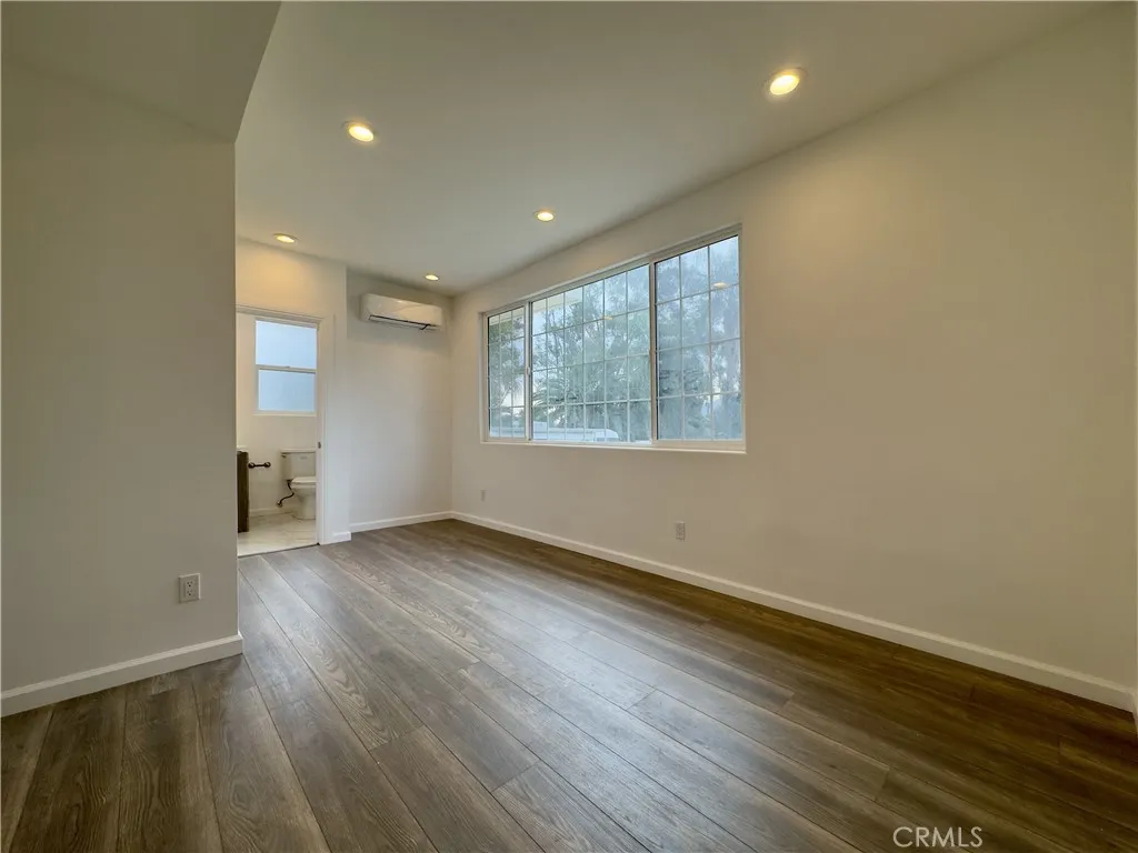 1607 Cherokee, Corona, California 92881 — photo 5