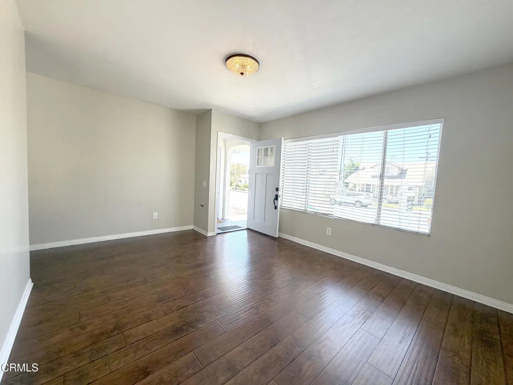 156 S Pacific Avenue, Glendale, California 91204 — photo 5