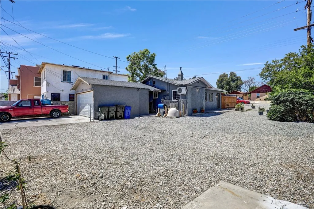 16853 Forrest, Victorville, California 92395 — photo 4