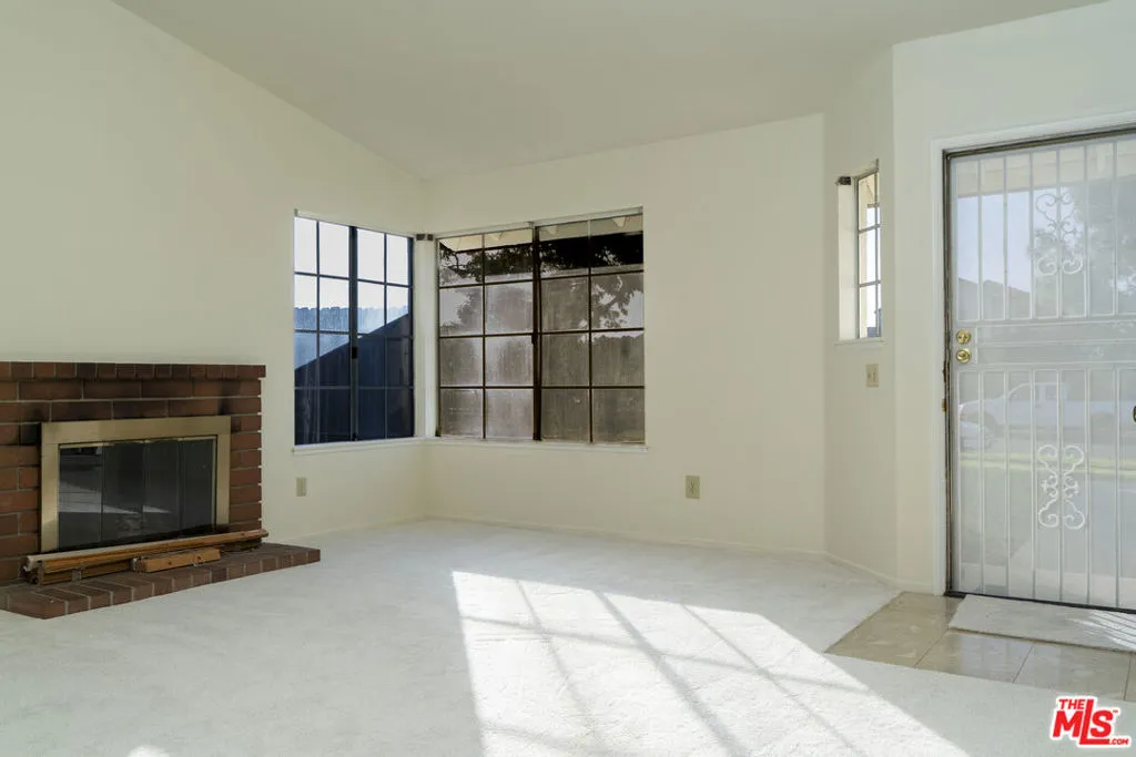 524 Ventura Avenue, Corona, California 92879 — photo 4