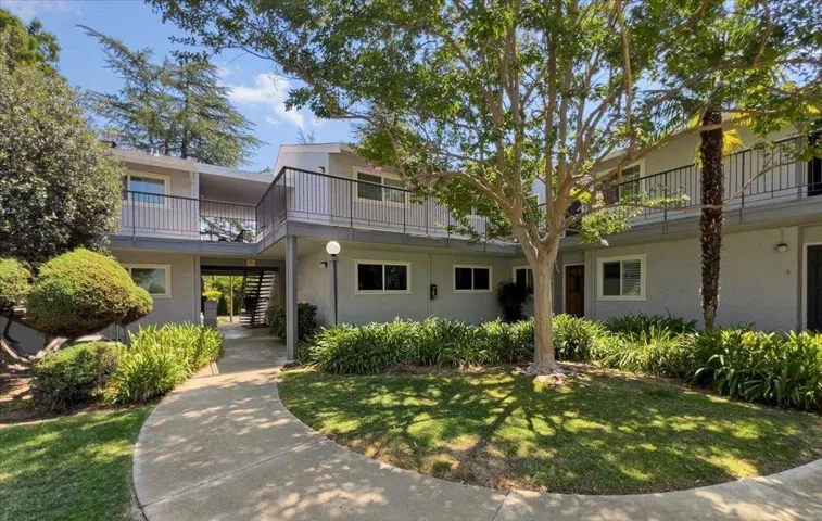Welcome Home to Lora Manor, a small 23 unit complex of homes in Los Gatos