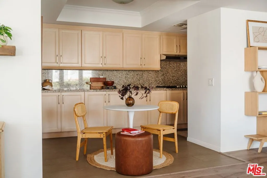 11099 Ophir Drive 202, Los Angeles, California 90024 — photo 5