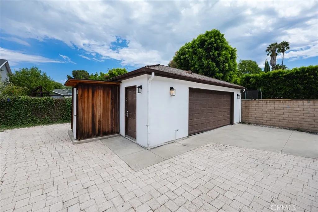 15147 Otsego, Sherman Oaks, California 91403 — photo 5