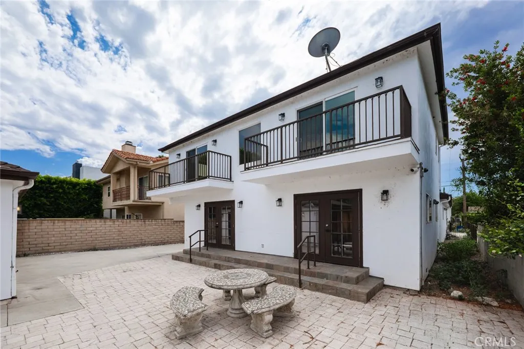 15147 Otsego, Sherman Oaks, California 91403 — photo 4