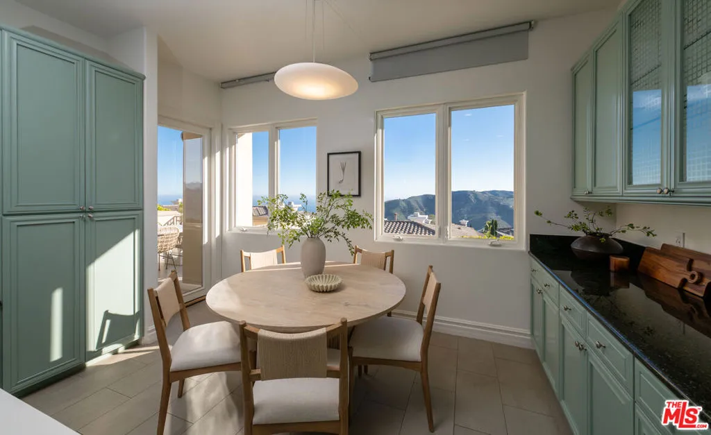 16658 Calle Brittany, Pacific Palisades, California 90272 — photo 5