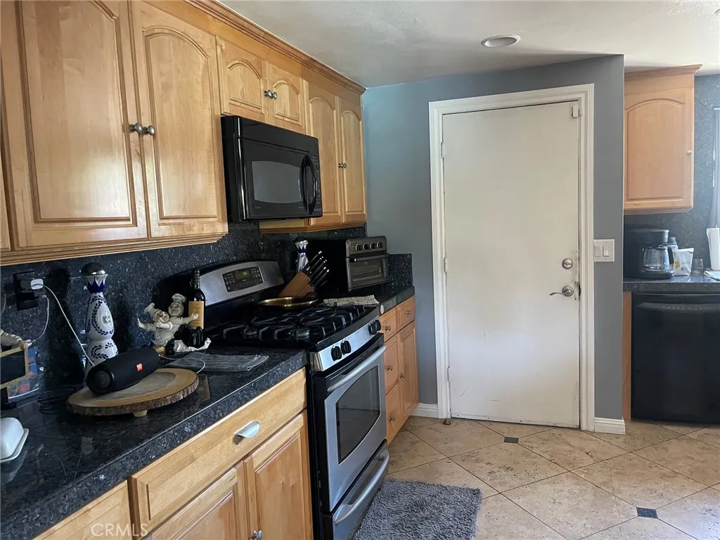 1406 W Baker, Fullerton, California 92833 — photo 5