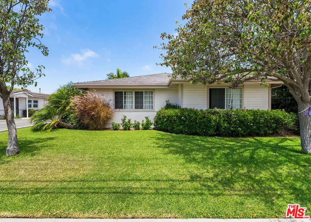 384 E 16th Street, Costa Mesa, California 92627 — photo 5