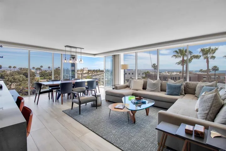 1820 Avenida Del Mundo 304, Coronado, California 92118 — photo 5