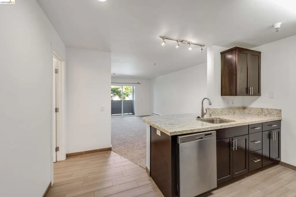6400 Christie Ave 3206, Emeryville, California 94608 — photo 4