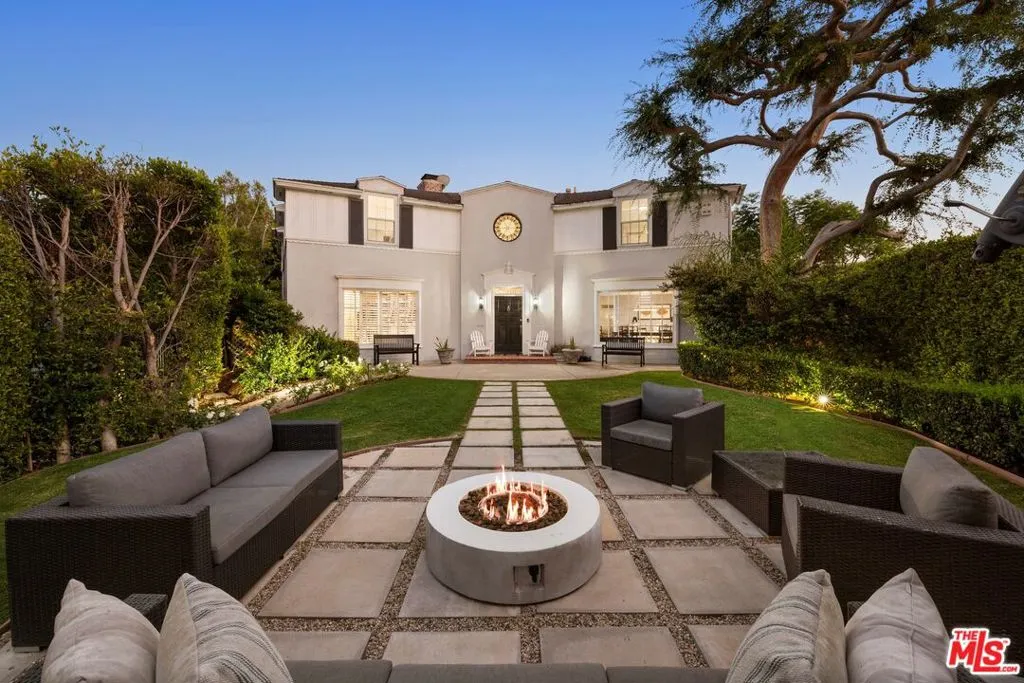 1409 Club View Dr