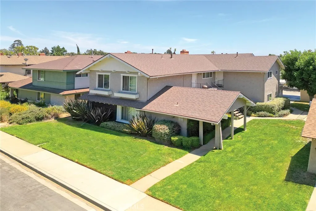 1960 Evergreen Street, La Verne, California 91750 — photo 5