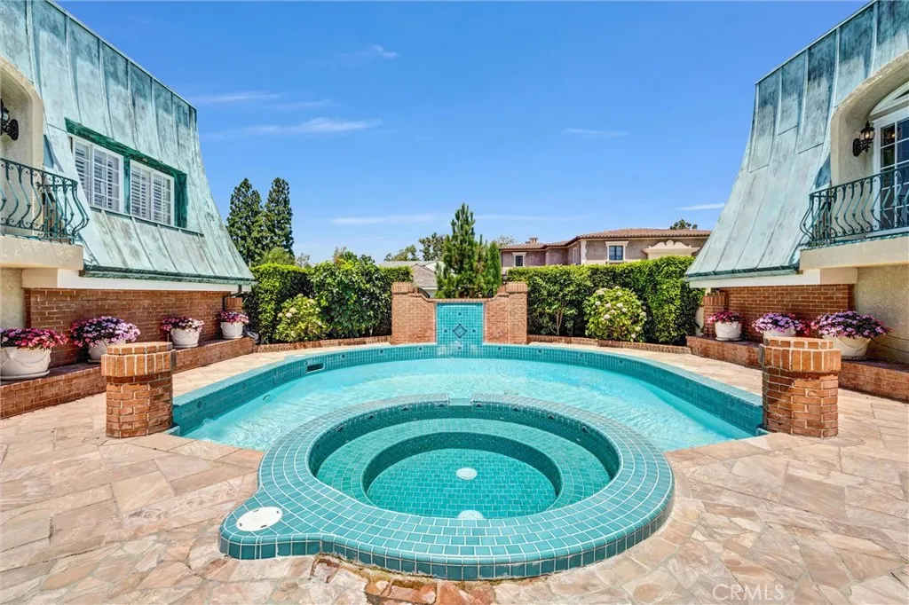 81 Royal Saint George Road, Newport Beach, California 92660 — photo 4