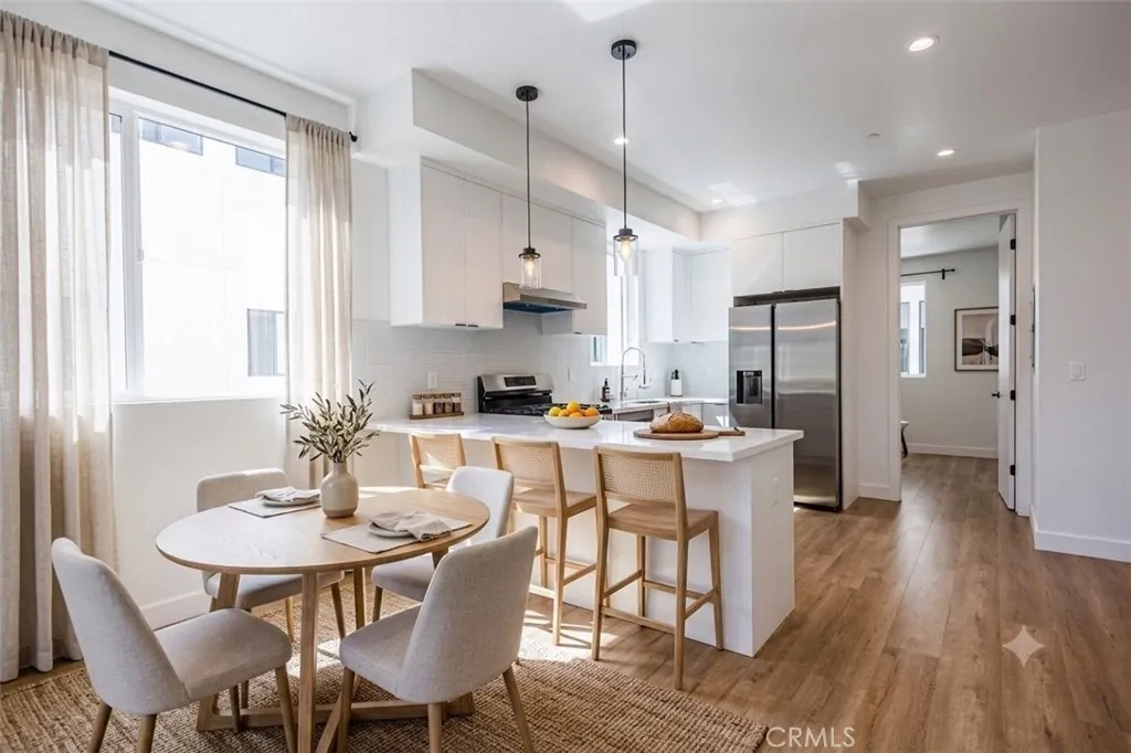 1175 Leighton, Los Angeles, California 90037 — photo 4