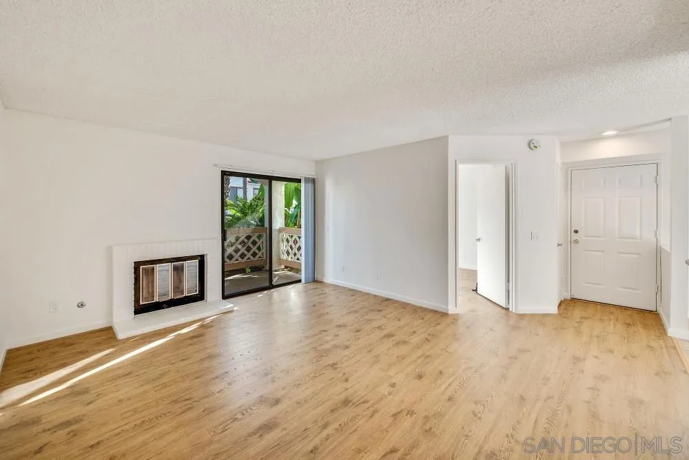 9489 Fairgrove Ln 103, San Diego, California 92129 — photo 5