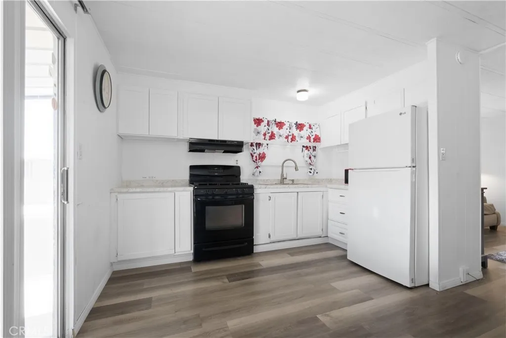 9391 California Ave 113, Riverside, California 92503 — photo 5