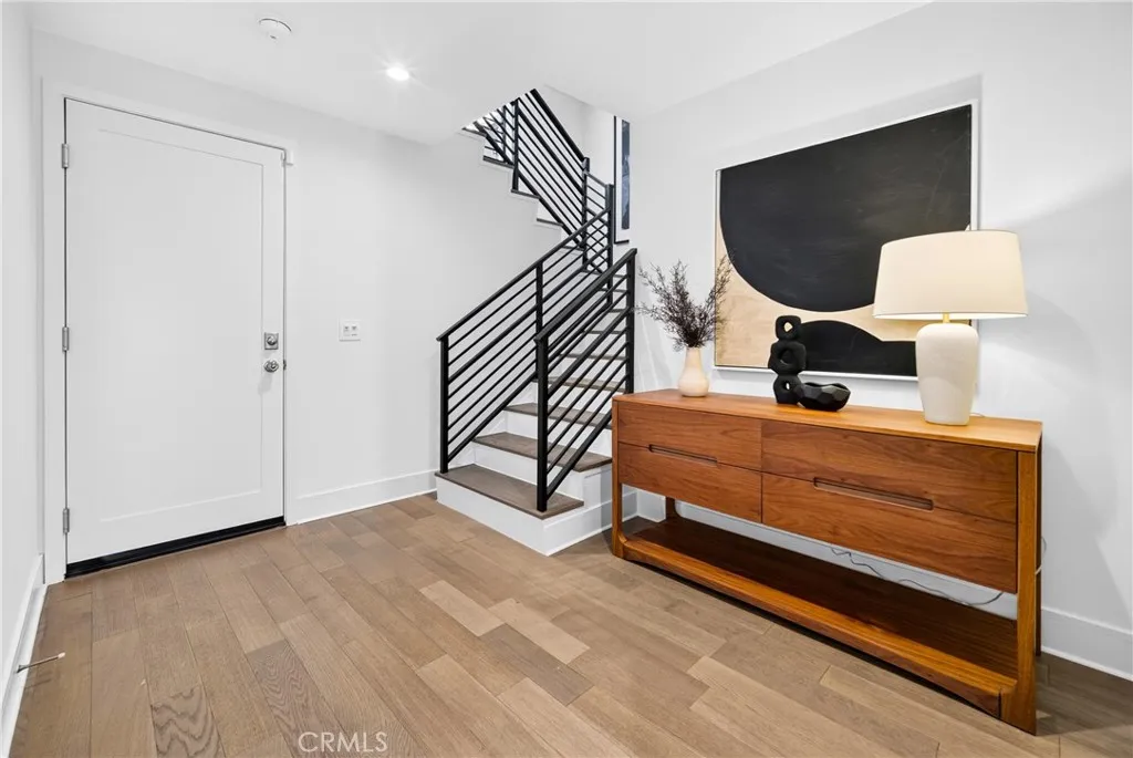 gallery-image 4