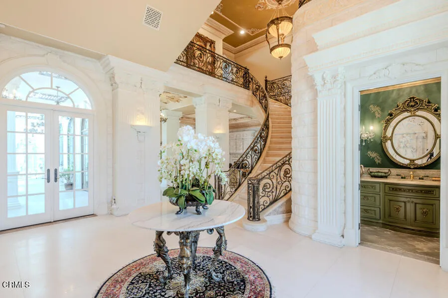567 Meadow Grove Street, La Canada Flintridge, California 91011 — photo 4