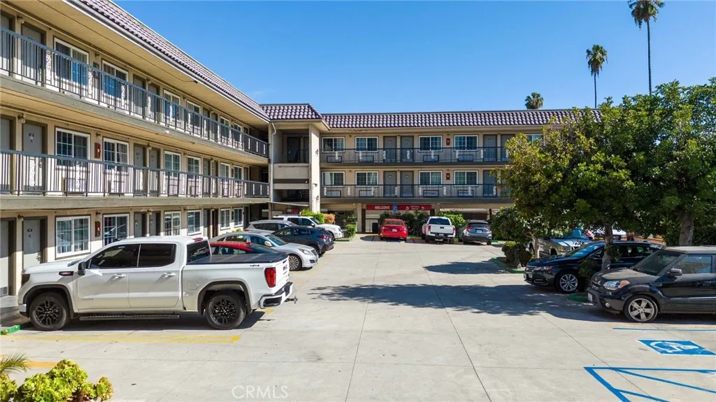 2156 E Colorado Boulevard, Pasadena, California 91107 — photo 5