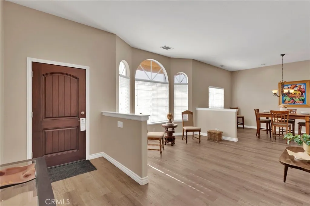 16249 Crown Valley, Apple Valley, California 92307 — photo 5