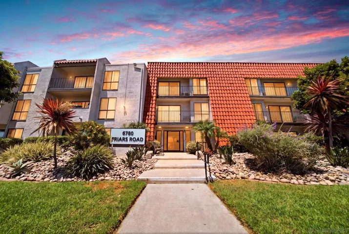 https://zimg.paragon.ice.com/ParagonImages/Property/PA/SDMLS/-532758/1/3072/2304/99aa8e9e5c78a39a3f2c125bab85fc1b/3/fa32df9706c0be4e044b87235af79bb5/-532758-150ee35b-c655-47c1-96dc-b5db9bf44f10.JPG