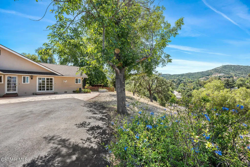 167 Rimrock   -58