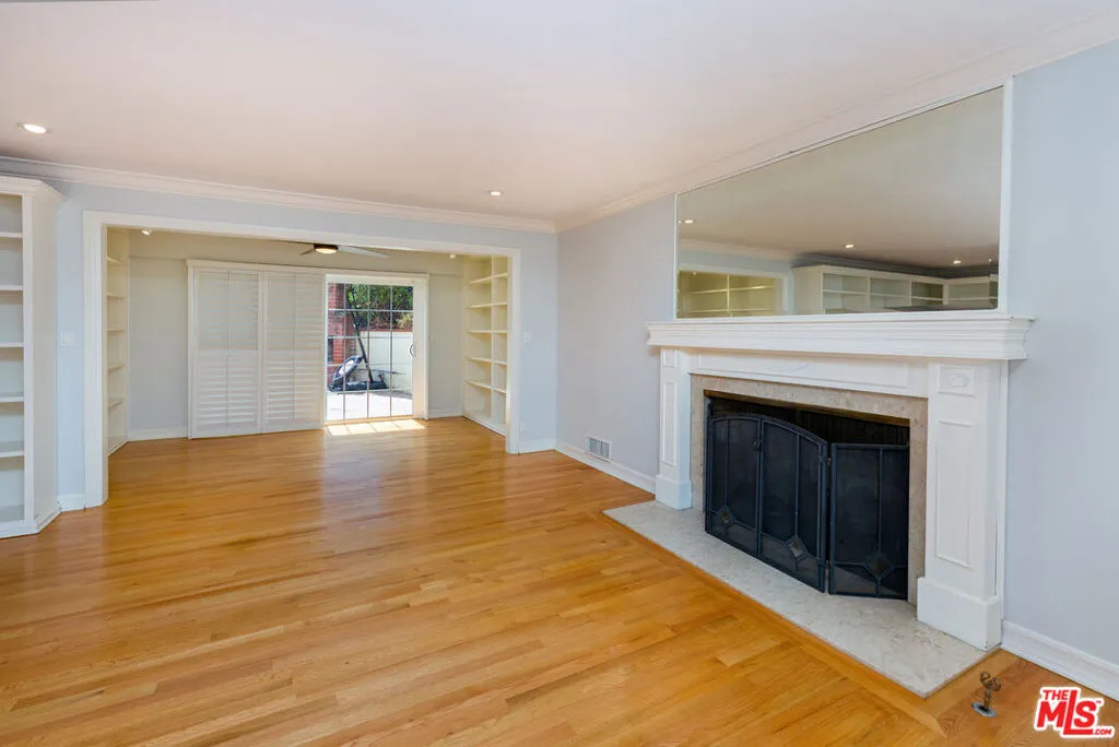 9808 Hillgreen Place, Beverly Hills, California 90212 — photo 5