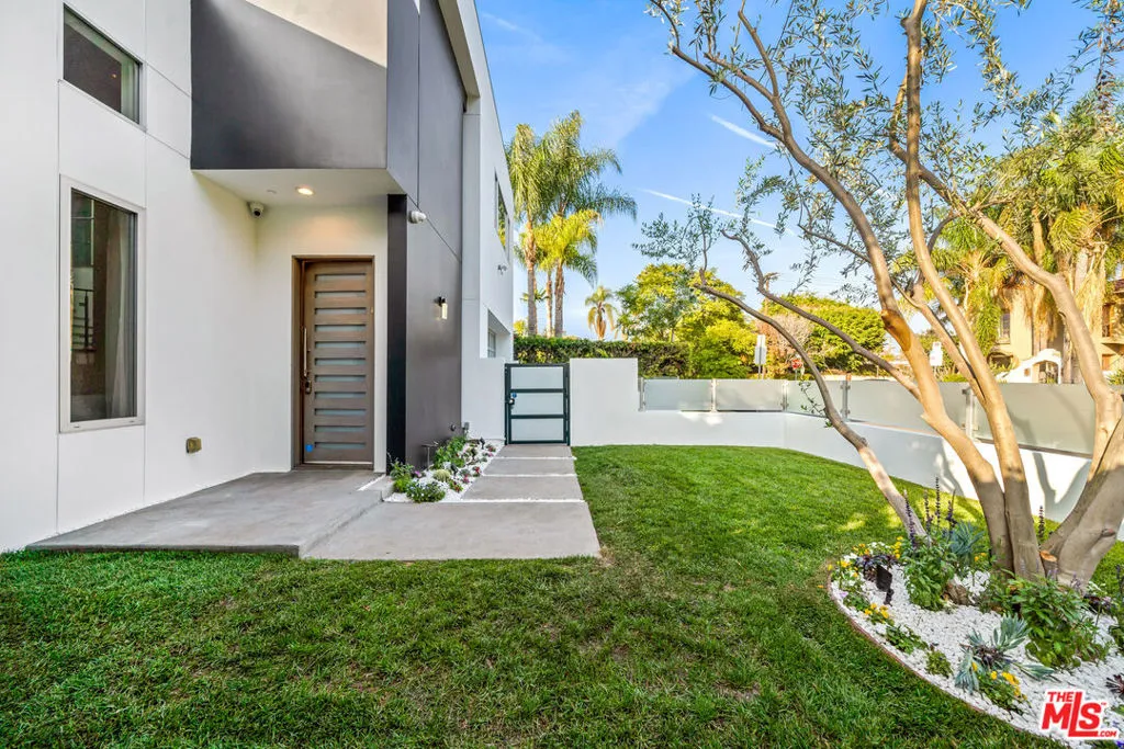 363 N Sweetzer Avenue, Los Angeles, California 90048 — photo 5