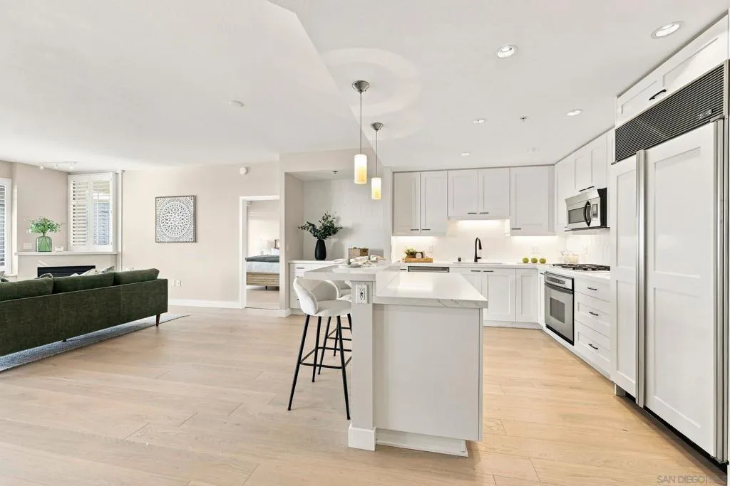 700 W Harbor Dr 1805, San Diego, California 92101 — photo 4