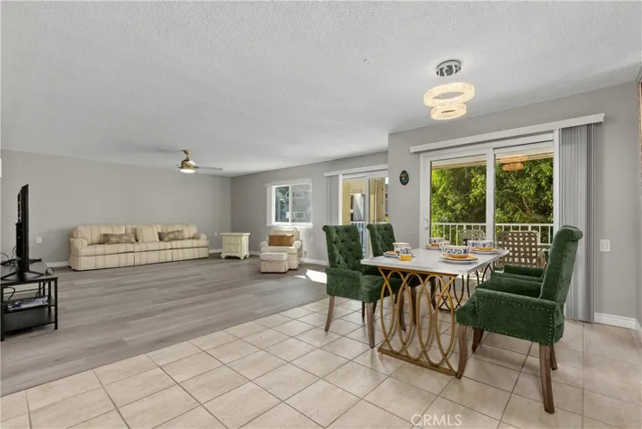 Dining room adjacent to living room