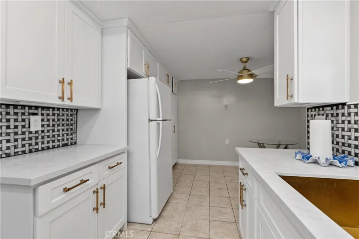 Kitchen storage