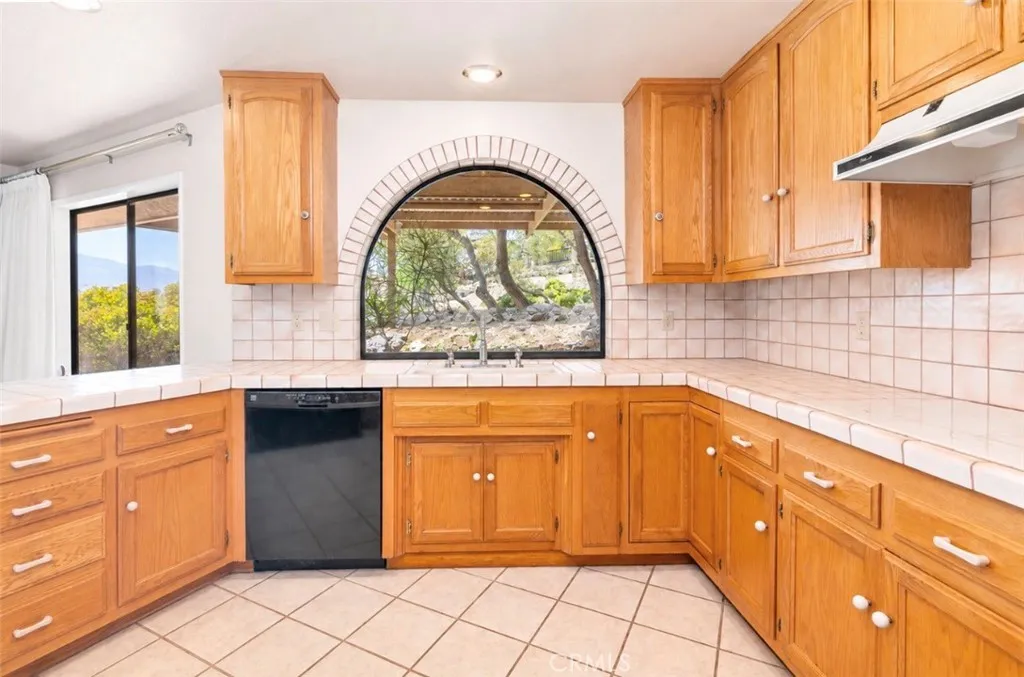 27810 Lake Street, Hemet, California 92544 — photo 4