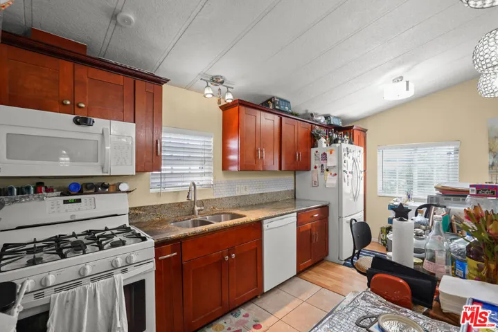 15717 Woodruff Avenue 36, Bellflower, California 90706 — photo 4