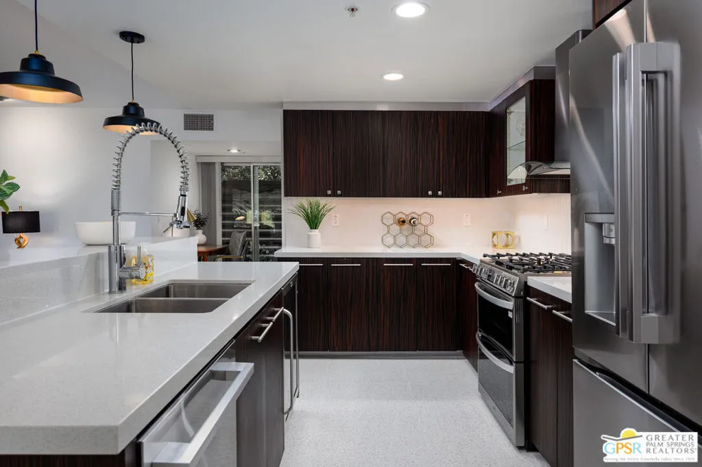 588 E San Lorenzo Road 106, Palm Springs, California 92264 — photo 4