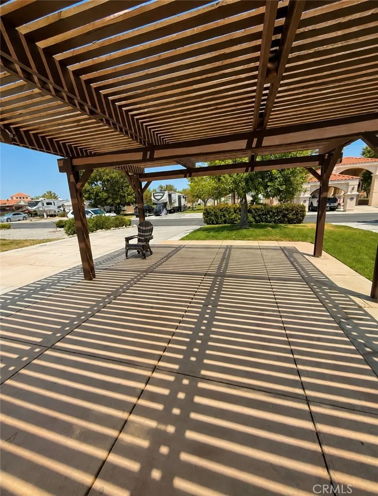 11604 Wedgewood, Apple Valley, California 92308 — photo 5